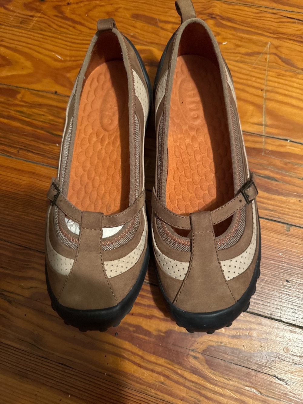 Clark’s Privo outdoor slip on flats sz 7M